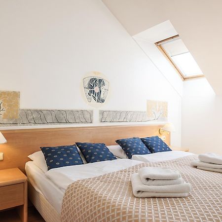Hotel Tivoli Prague Ngoại thất bức ảnh