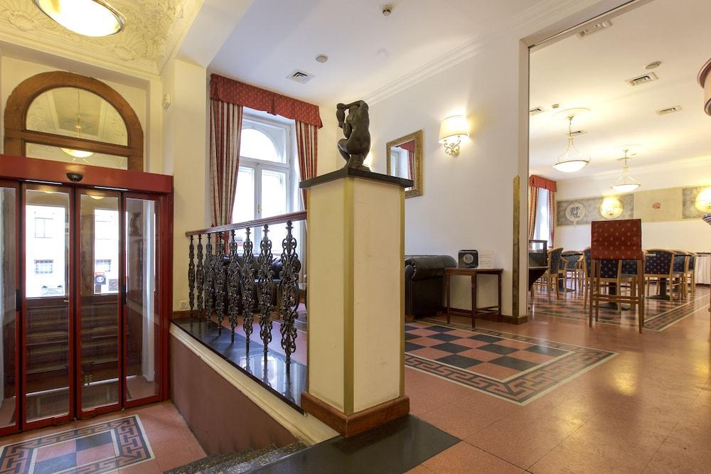 Hotel Tivoli Prague Ngoại thất bức ảnh