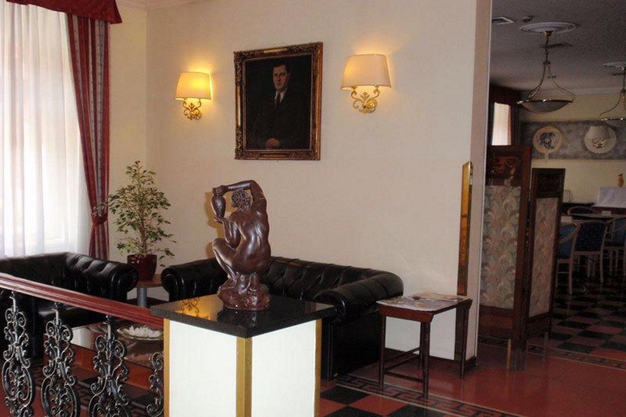 Hotel Tivoli Prague Ngoại thất bức ảnh