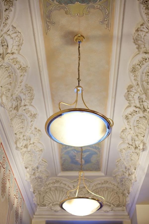 Hotel Tivoli Prague Ngoại thất bức ảnh