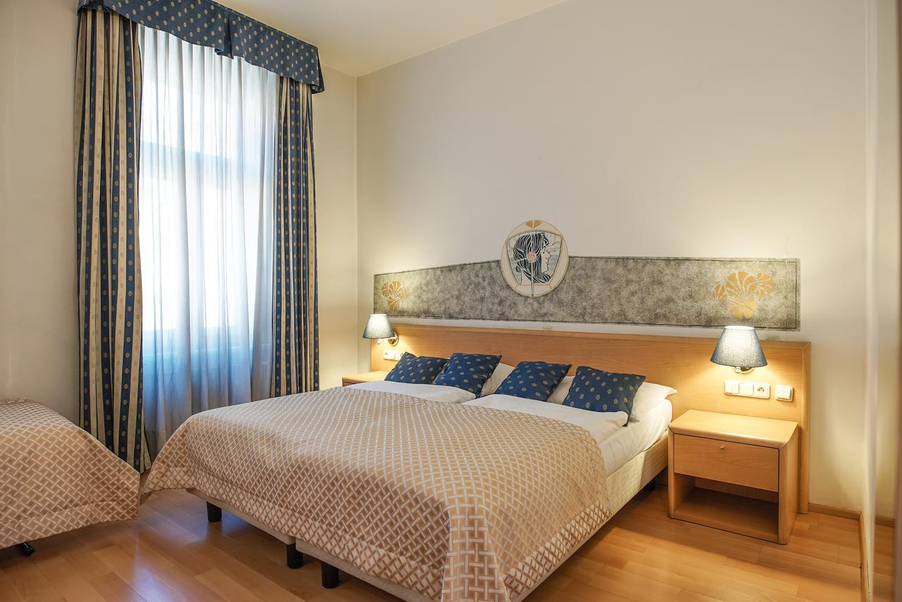 Hotel Tivoli Prague Ngoại thất bức ảnh