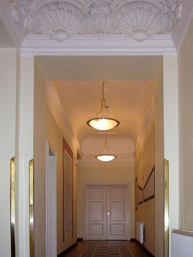 Hotel Tivoli Prague Ngoại thất bức ảnh